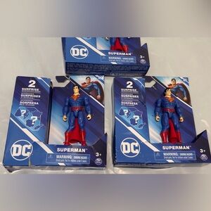 DC Comics 4-Inch Superman Action Figure With 2 Mystery Accessories